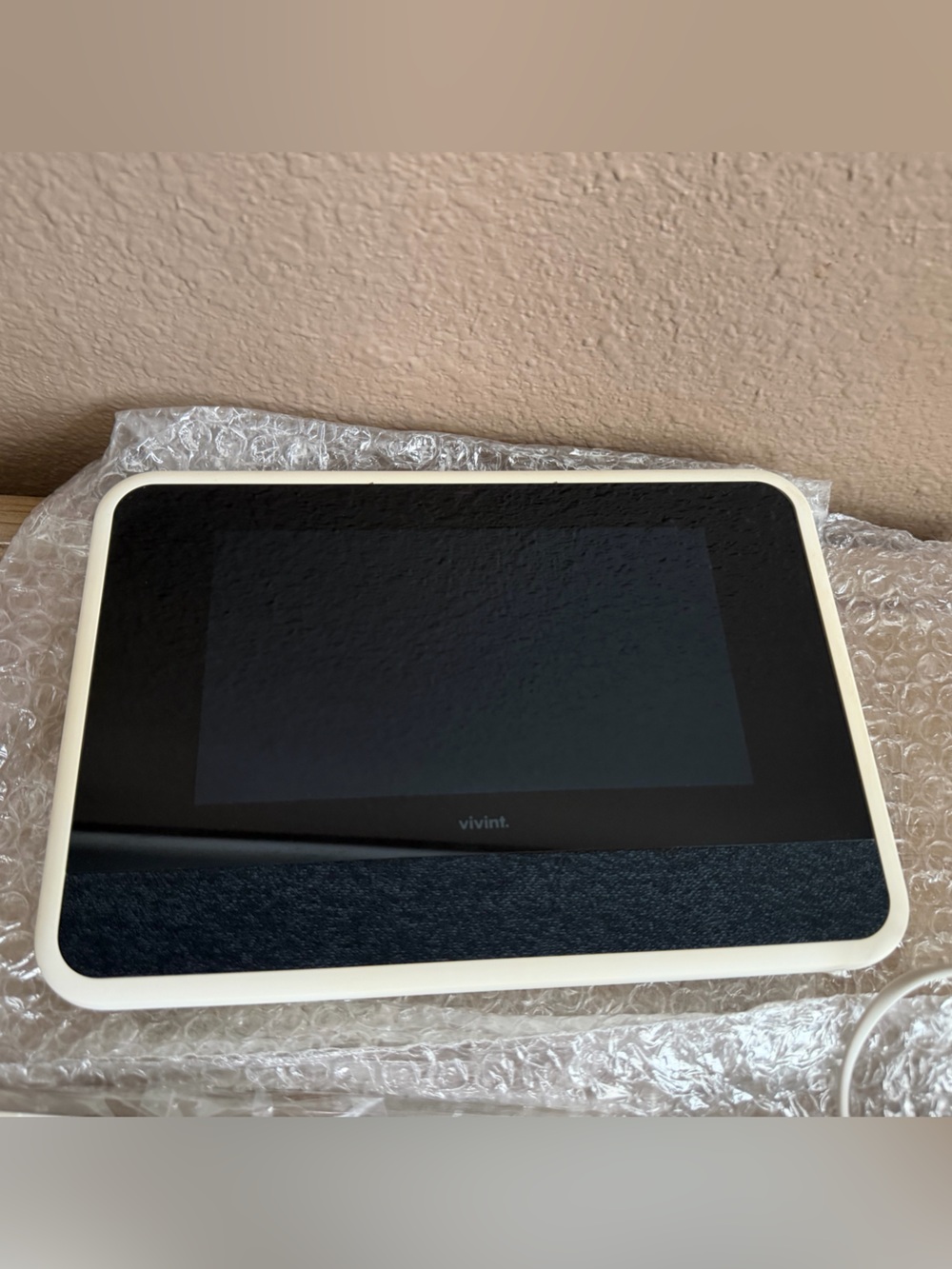 Vivint White Smart Home Touchscreen Panel with Black Display